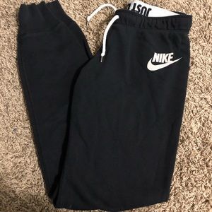 (SOLD ON MERCARI) Nike Joggers